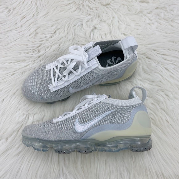 Nike Shoes - Women's Nike Air VaporMax 2021 Flyknit Sneakers